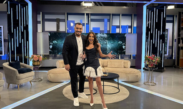 Antena Stars debutează cu Xtra Night Show prezentat de Bursucu’ și Andreea Frățilă pentru weekend-uri de seară