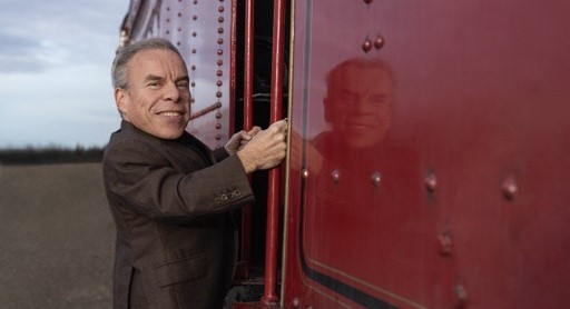Warwick Davis se întoarce în rolul profesorului Flitwick în noul serial HBO despre Hogwarts, cu actori și producători deja anunțați