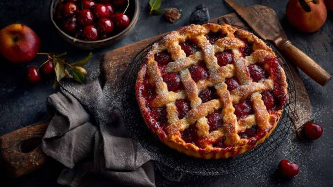 Plăcintă rustică cu mere și scorțișoară: ghid pas cu pas pentru aluat sfărâmicios