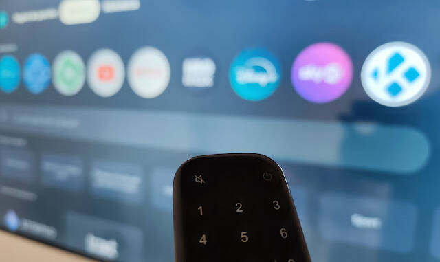 Google lansează Gemini pe Google TV: funcții inteligente, Photos Remix și gaming în cloud pe televizor