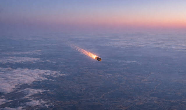 Universitatea Johns Hopkins și Imperial College London utilizează seismometre pentru a determina zonele în care au loc reintrările spațiale.