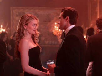 Povestea de dragoste a lui John F. Kennedy Jr. și a lui Carolyn Bessette: cum tabloidele au transformat viața lor intimă într-un spectacol pe Disney+